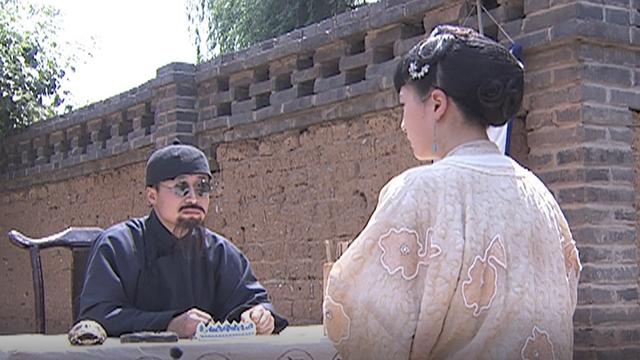 一部讽刺婚姻的电影！结婚12年妻子无法生育，丈夫却纳丫鬟为妾