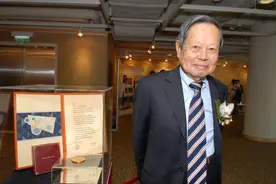 杨振宁回国后年薪有多高？看到清华开出的薪资，才知道他有多厉害图片