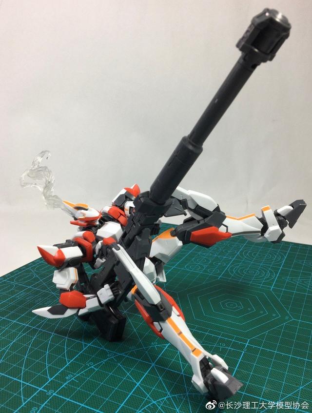 宅客模玩原创测评：青岛社 1/48 烈焰魔剑 测评（素组+展示部分）