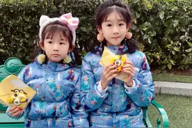 有种“复制黏贴”叫陆毅女儿，明明相差3年出生，却长得一模一样图片