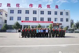 肃州区金河社区：慰问退役老兵   传递鱼水深情图片