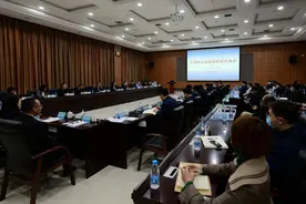 啥会议吸引力这么大？百家企业来对接图片