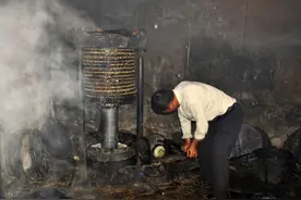 农村榨油用油枯抵加工费，谁是获益方？油坊收取的油枯有何用途图片