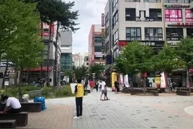 韩国街头发生集体暴行事件：三名高中生打死一名两个孩子的父亲图片