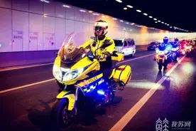 成绩突出 南京交警金陵铁骑成立四周年快速处置各类事故1.2万起图片