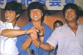 敢拳打洪金宝，敢脚踢成龙，李小龙也畏惧三分，他是个怎样的人？图片