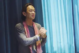 瑜伽与医学划世纪结合！著名瑜伽教练黄凯良，把瑜伽“安利”众人图片