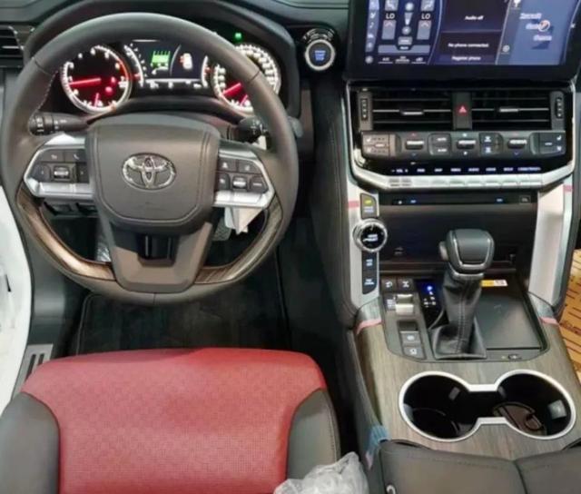 搭载3.5T V6引擎，2022款兰德酷路泽开售，约人民币40万