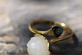 心理测试：4个花藤戒指，最喜欢哪个？测你哪点最让男人心动？图片