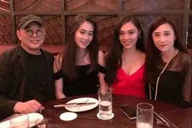 李连杰20岁女儿发文为母亲祝寿，罕聊母女感情，赞利智美丽如昨图片