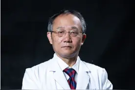 1个亿！ 四川大学华西医院刘进教授捐款设立专项基金培养优秀住院医师！图片