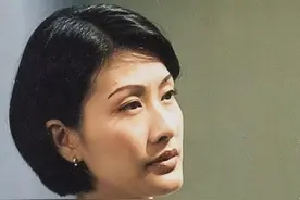 tvb职场代言人陈慧珊，转行在培训机构当老师，长得就素质过硬图片