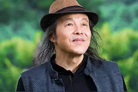 林清玄打电话给古龙催稿，古龙：有100多个主角不知道要怎么死图片
