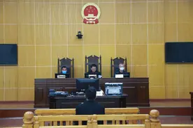 罗平两男子把猴子当宠物养，却摊上事了图片