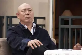 李成儒：创立"特别特"服装店，买下故宫边四合院，炒外汇倾家荡产图片