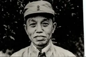 毛主席叫他“谭老板”，他把18个伤病员发展成新四军的第六师图片