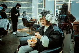 石牌村传说：蒙娜丽莎发廊、包租婆及其他图片