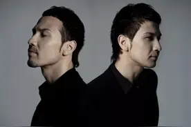 《风的季节》原来是这对澳门混血双胞胎唱的！他们的音乐奋斗历程值得更多人关注视频封面