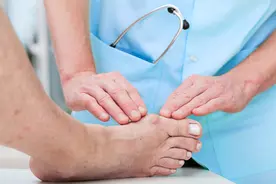 你了解糖尿病足吗？糖尿病患者脚部若出现这4点信号，该警惕图片