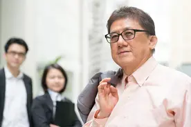10位老板的建议，打工人想成为老板，就不能只把自己当员工图片