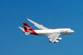 从中国飞往美国，机票一夜暴涨5倍！单程票价高达3.7万元人民币图片