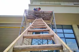 山村男子带车干活，1天最高收入2000，看他为啥去打工图片
