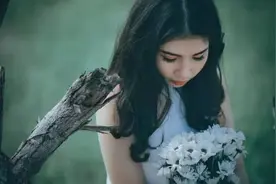 婚后半年，老公在微信上找妹子聊天，聪明的女人不会闹图片