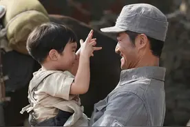 我和我的父辈破12亿，小乘风是吴京儿子演的，网友：确实很像谢楠图片