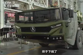 12X12混合动力，这辆“运木头”的卡车，再有钱也买不到图片