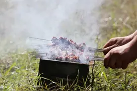 野外来场BBQ？这些问题要注意图片
