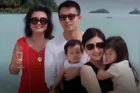 62岁张兰罕晒44岁儿媳大S，网友：大S情商高，台湾媳妇孝顺图片