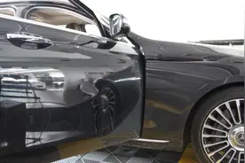 汽车车门小凹陷处理妙招，小凹陷千万别弄钣金图片