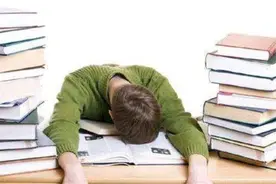 孩子有一种"笨"，叫做"习得性无助"，源于家长的教育方式图片