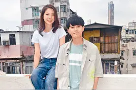 TVB上位港姐陈晓华首担正，和两位鲜肉有吻戏，直言更想吊威亚图片