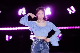 宋茜舞艺超群，舞衣飘逸，露脐喇叭袖上衣青春亮丽，尽显小蛮腰图片