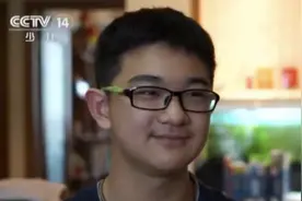 儿子早起给妹妹做饭，真相暖哭网友……图片