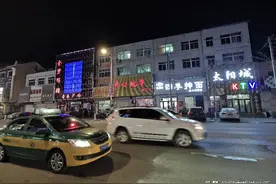 建昌县“建设路夜色”：九点已过，建昌人的夜生活才刚刚开始图片