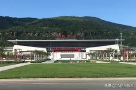 承德南站站前广场投入使用图片