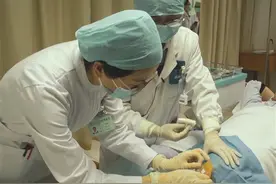 众多球星都曾拜倒在“膝”下：板损伤有救了图片
