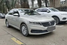 开习惯了朗逸，再开朋友的比亚迪秦Pro，不由感叹：差距太大了图片