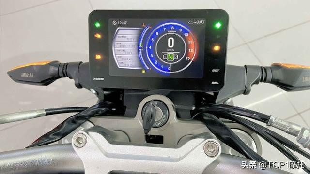 高颜值复古街车 飞鹰S25正式上市 售价1.38万/1.63万