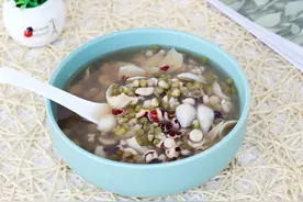 煮绿豆粥时，放红糖，冰糖还是白砂糖，区别很大，别再放错了图片
