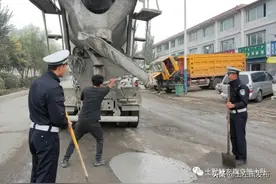 土左交管大队：暖心服务群众“零距离”图片