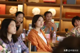 乘风破浪吧！闪闪发亮的光谷女性聚了个会图片