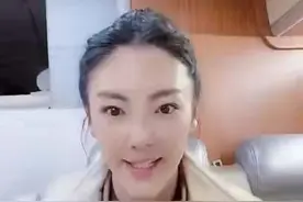女星“变脸”比翻书还快！张雨绮瘦过头v脸变“扁平足”，抽象了图片