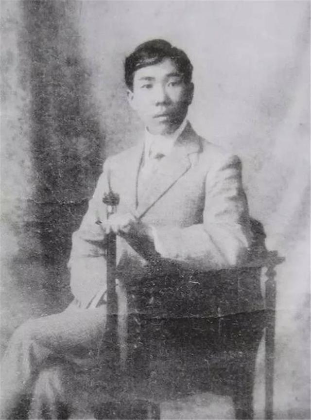 苏曼殊：民国“一代奇僧”，数次出家还俗，多段情史，35岁离世