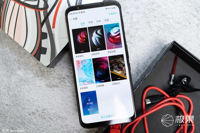 红魔5G暴走开黑，144Hz刷新率爽飞！除了打游戏它还有狠招～