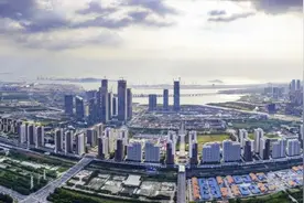 深圳15人荣膺全国劳动模范和先进工作者图片