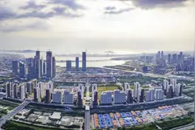 深圳15人荣膺全国劳动模范和先进工作者图片