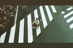 导演跟拍三年，揭露低学历打工人现状，好扎心……图片
